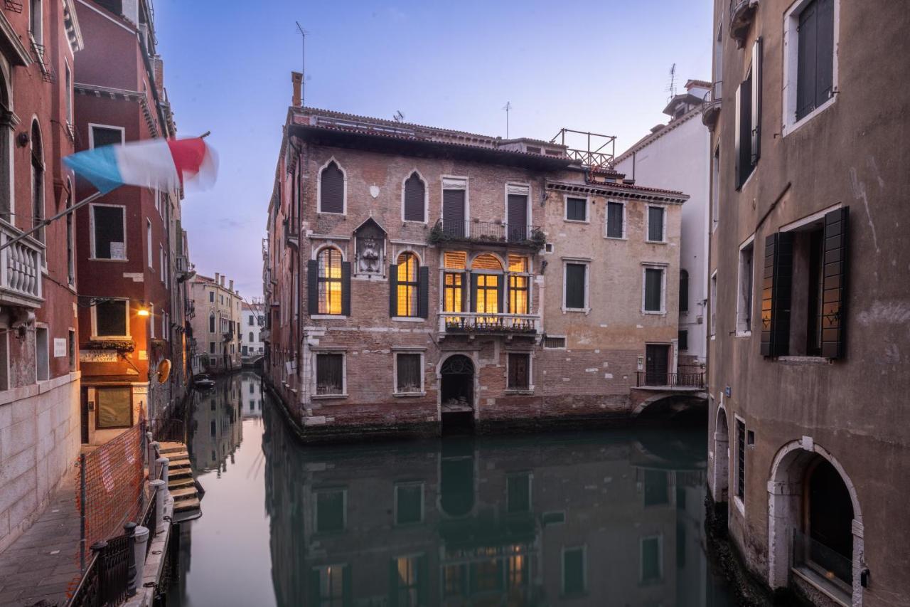 Apartamento Palazzo Soranzo Noble Floor R&R Venecia Exterior foto
